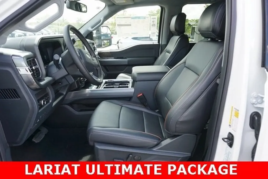 2025 Ford F-250 Lariat photo 1