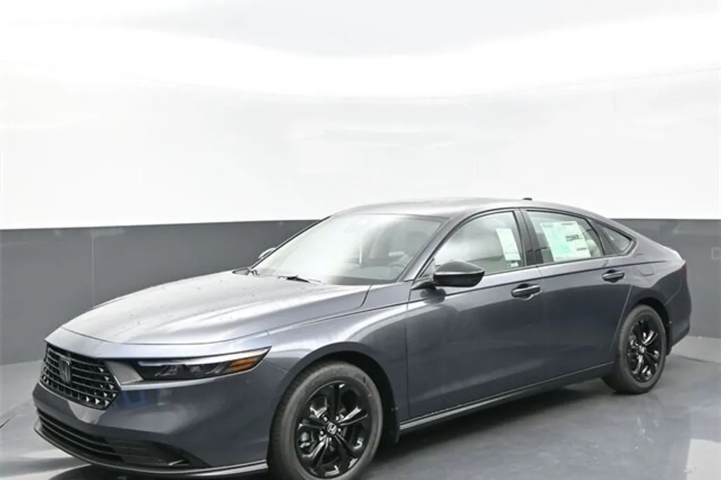 2025 Honda Accord SE photo 1