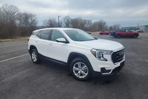 2022 Gmc Terrain SLE photo 3