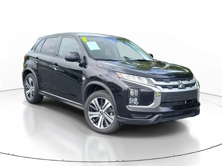 2023 Mitsubishi Outlander Sport ES photo 1