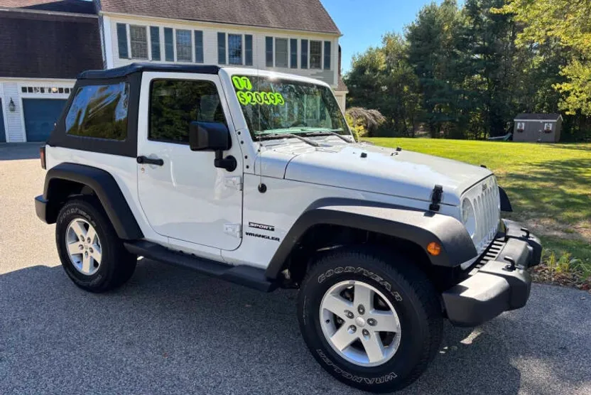 2017 Jeep Wrangler Sport S photo 1