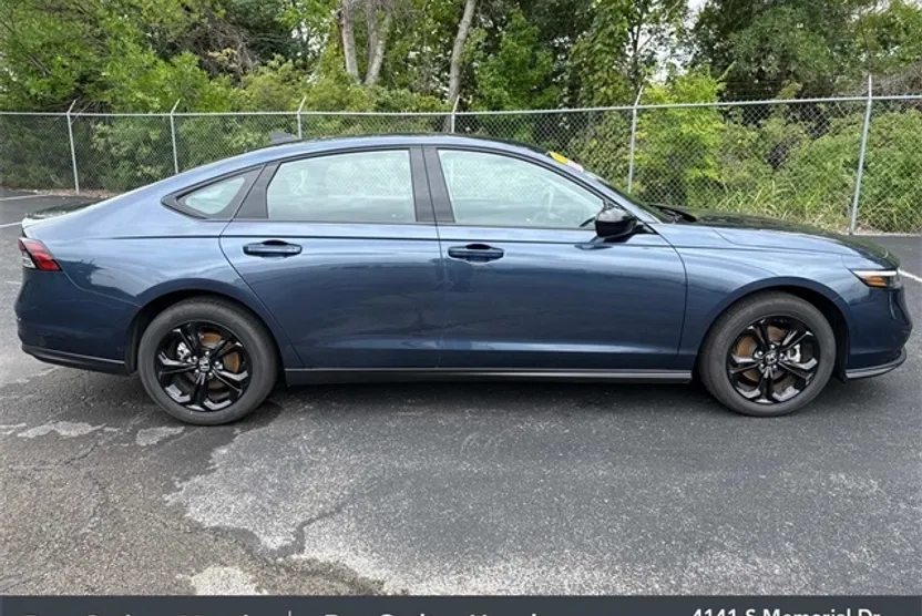 2025 Honda Accord 1.5T SE photo 1
