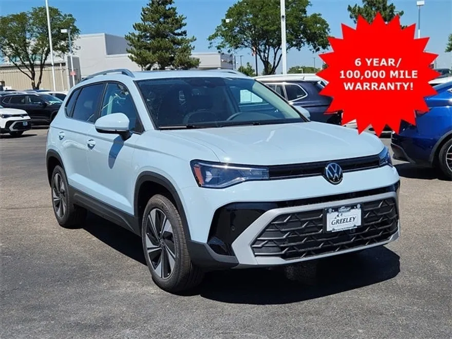 2025 Volkswagen Taos SE photo 1