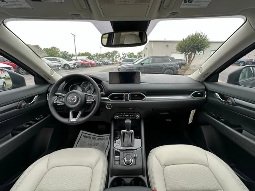 2025 Mazda CX-5 2.5 S Preferred photo 1