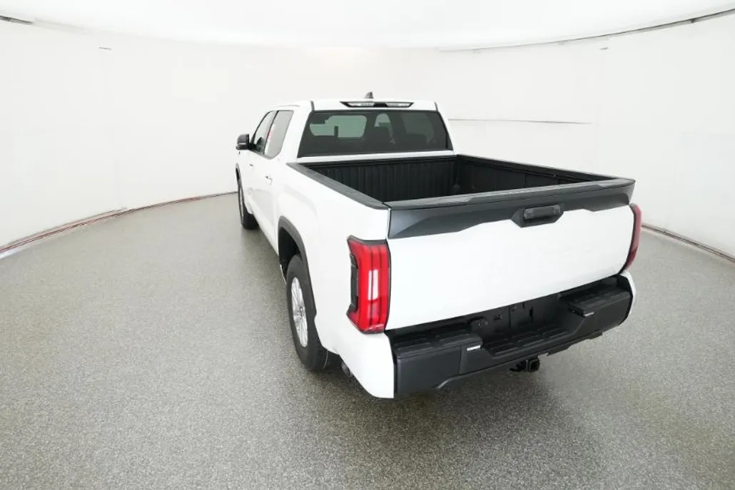 2026 Toyota Tundra SR5 CrewMax photo 1
