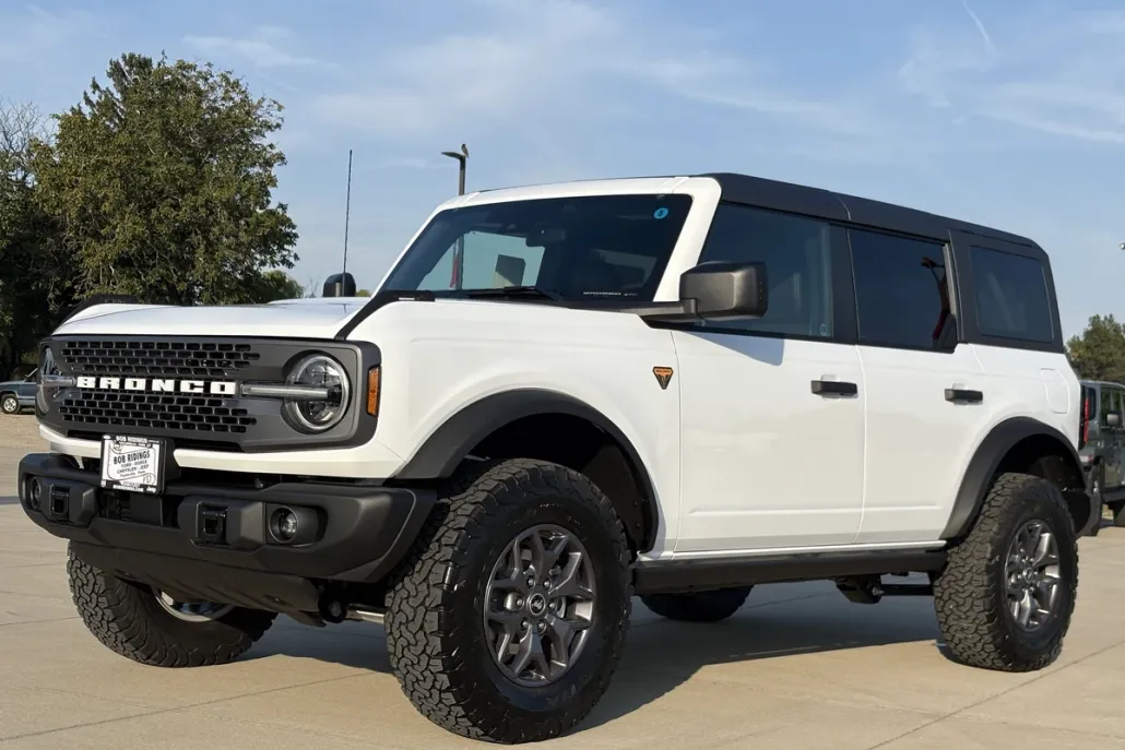 2025 Ford Bronco Badlands photo 1