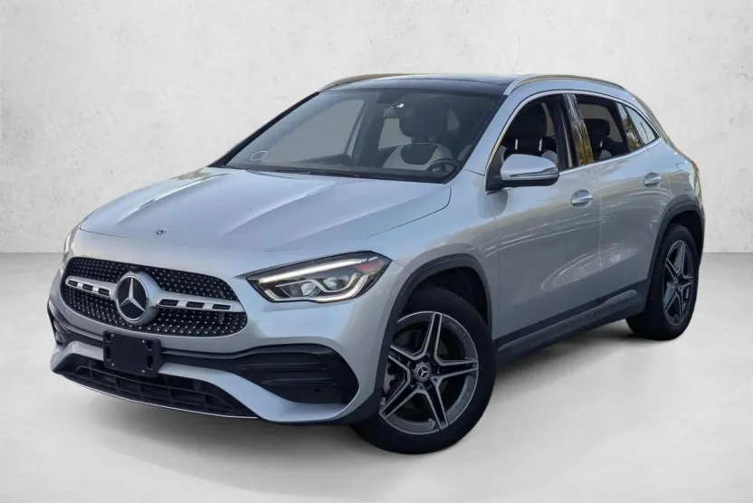 2022 Mercedes Benz GLA 250 4MATIC photo 1