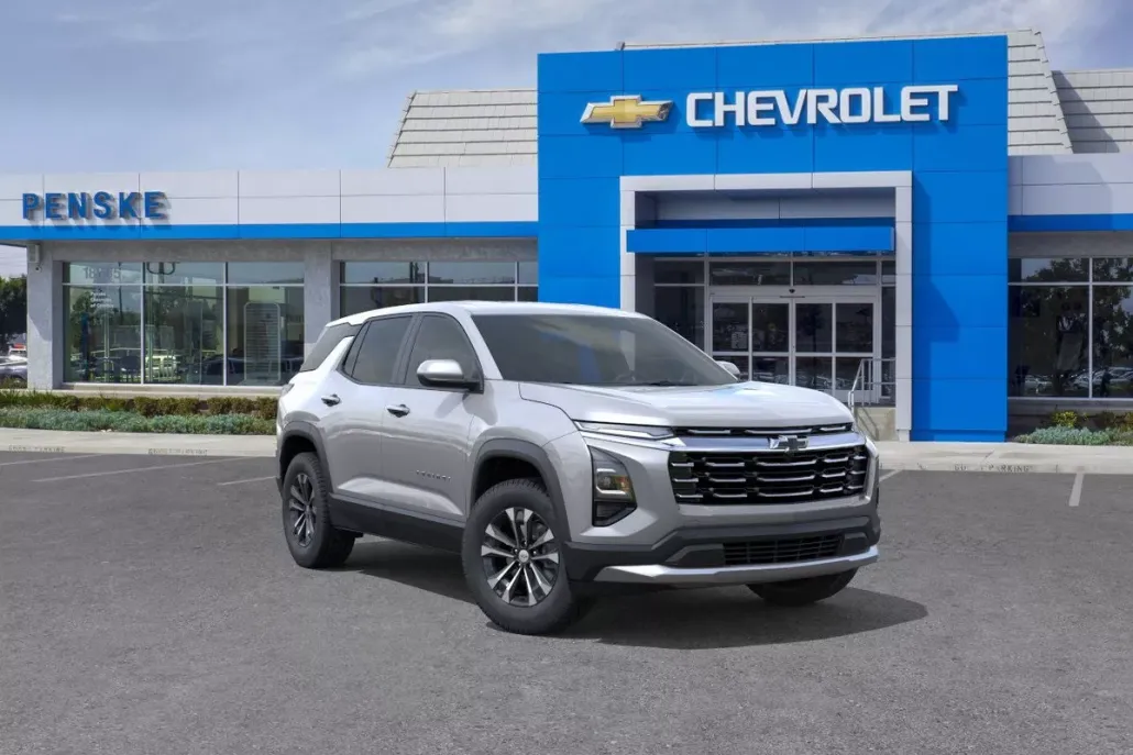 2026 Chevrolet Equinox LT photo 1