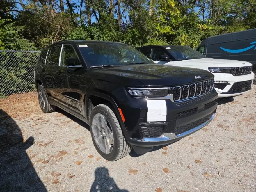 2025 Jeep Grand Cherokee Limited photo 1