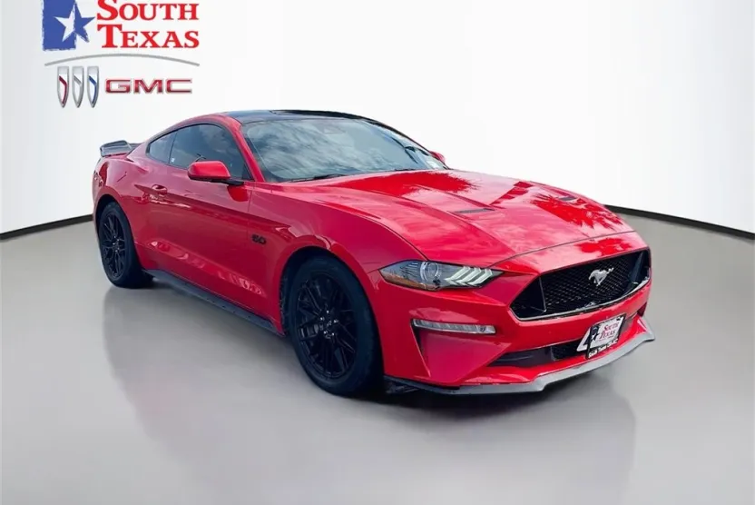 2022 Ford Mustang GT photo 1