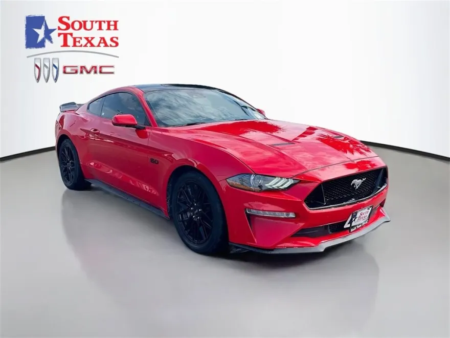 2022 Ford Mustang GT photo 1