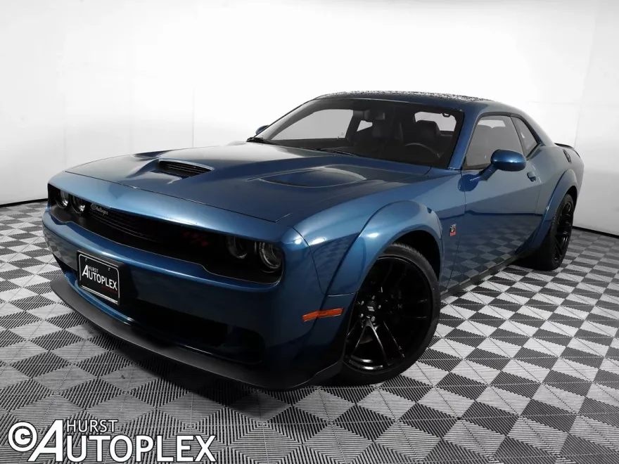 2021 Dodge Challenger R/T Scat Pack Widebody photo 1