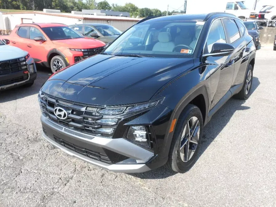 2025 Hyundai Tucson SEL Convenience photo 1