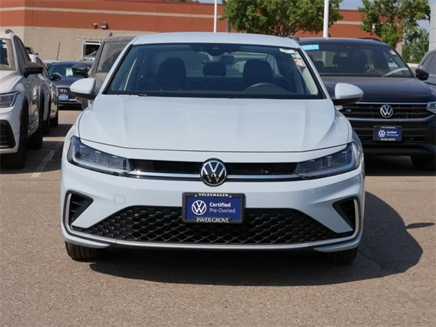 2025 Volkswagen Jetta 1.5T SE photo 1