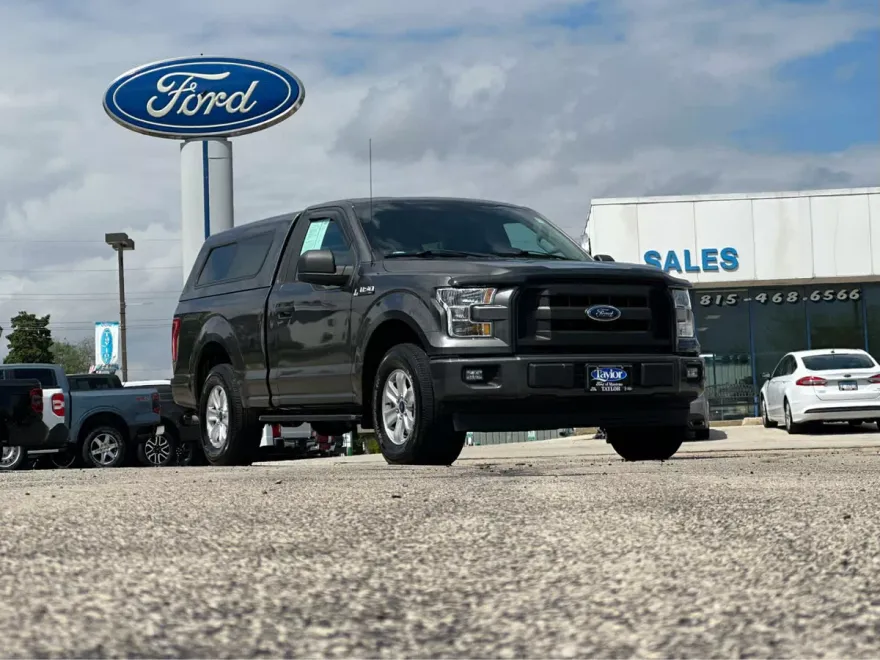 2017 Ford F-150 XL photo 1