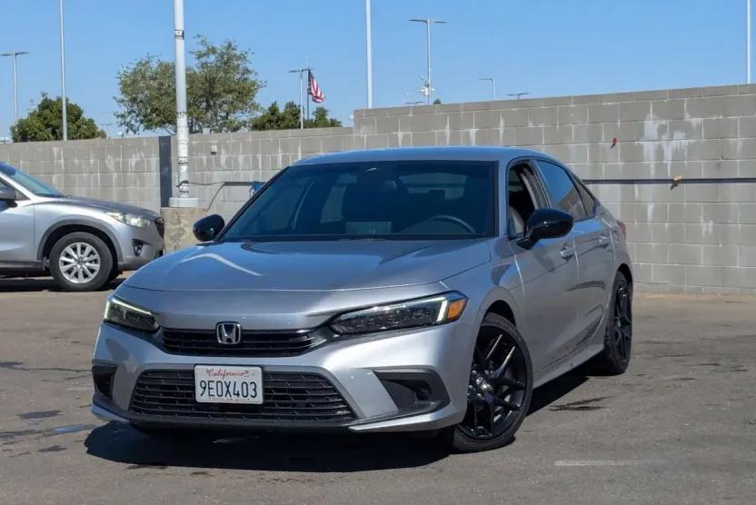 2023 Honda Civic Sport photo 1