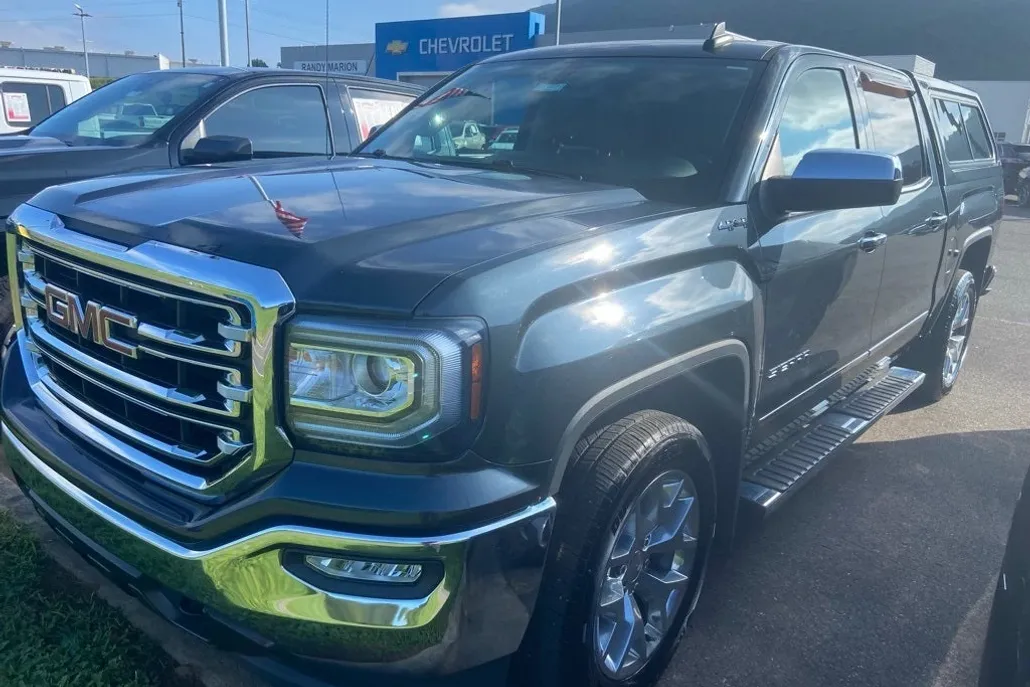2018 Gmc Sierra 1500 SLT photo 1