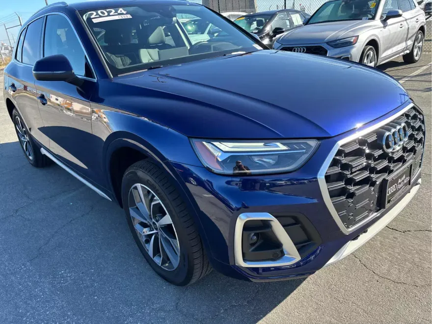 2024 Audi Q5 S line Premium Plus photo 1