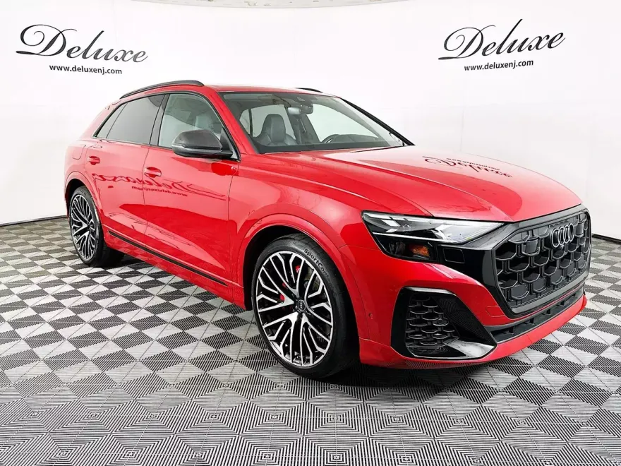 2024 Audi SQ8 Prestige photo 1