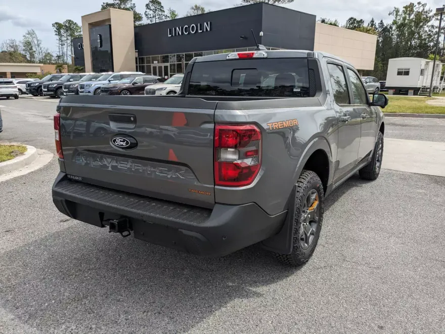 2025 Ford Maverick Tremor photo 1