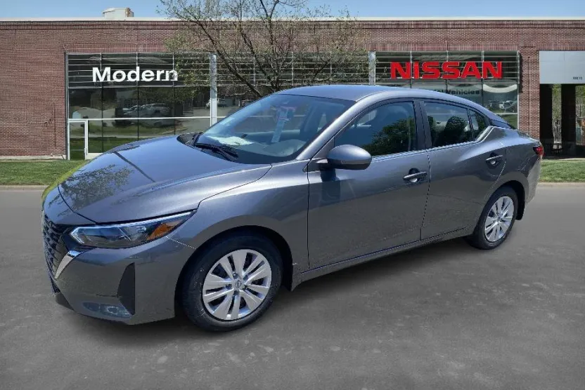 2025 Nissan Sentra S photo 1