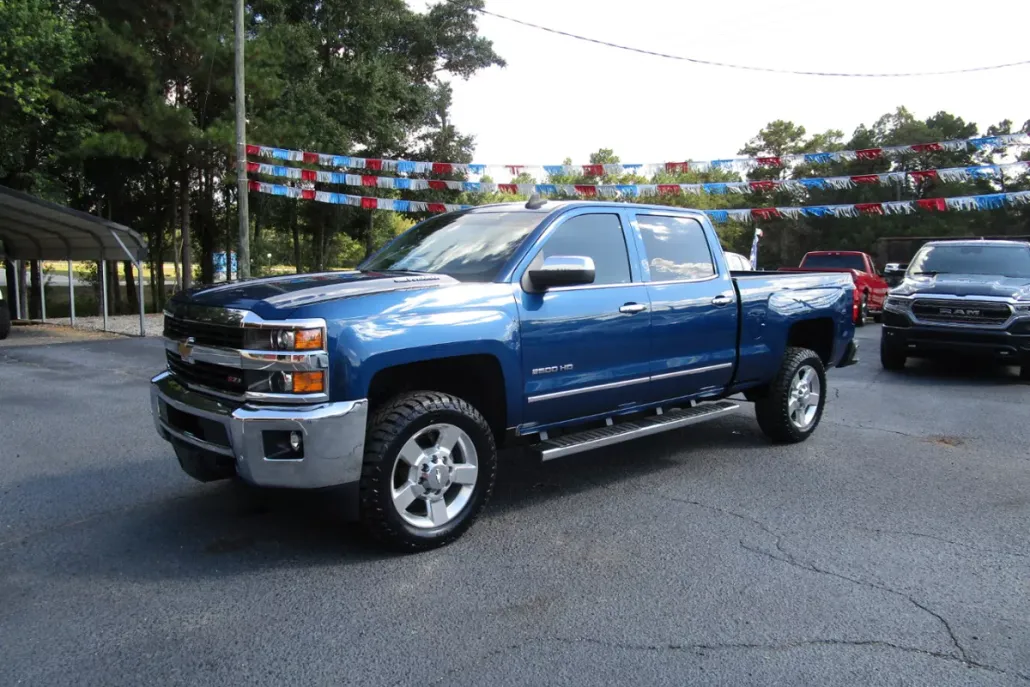 2016 Chevrolet Silverado 2500HD LTZ photo 1