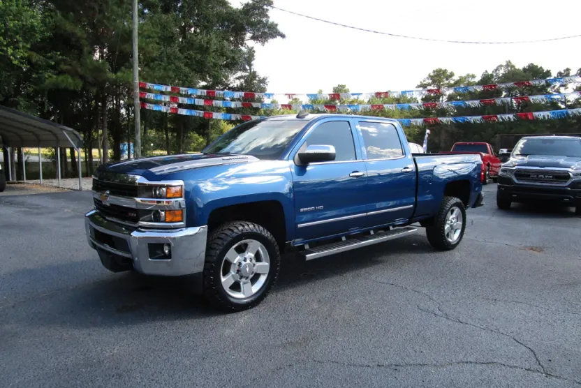 2016 Chevrolet Silverado 2500HD LTZ photo 1
