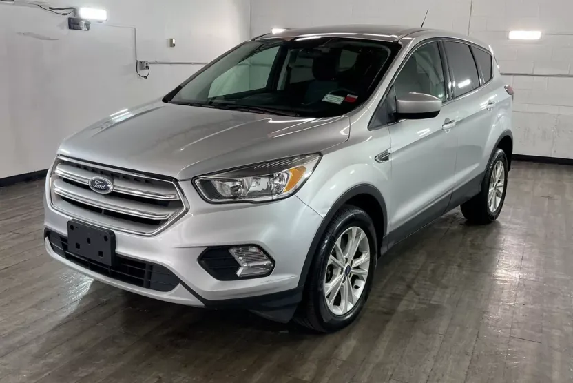 2019 Ford Escape SE photo 1