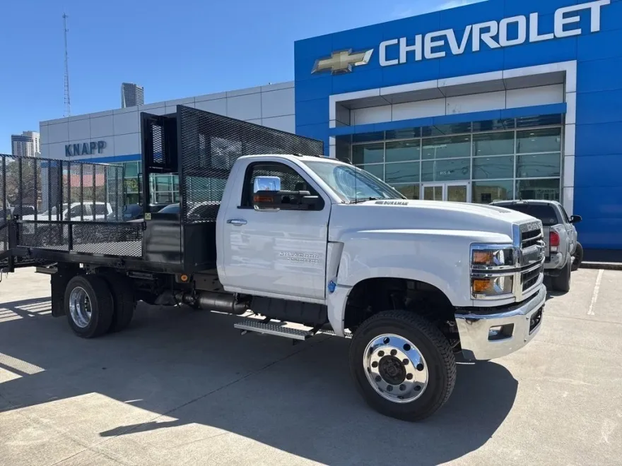 2023 Chevrolet Silverado 5500HD Work Truck photo 1