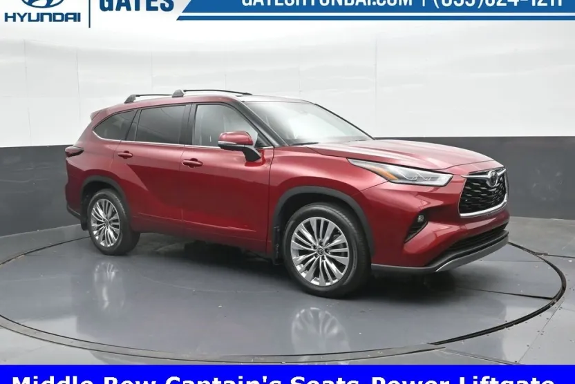 2025 Toyota Highlander Platinum photo 1