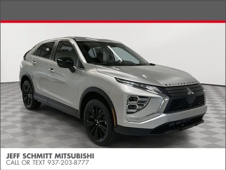 2025 Mitsubishi Eclipse Cross LE photo 1