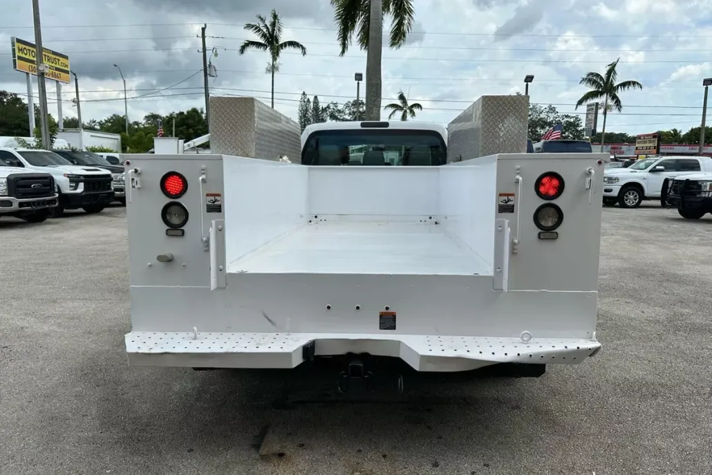 2016 Ford F-350 photo 1