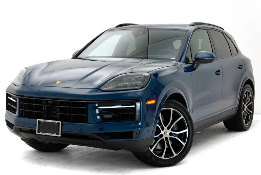 2024 Porsche Cayenne photo 1