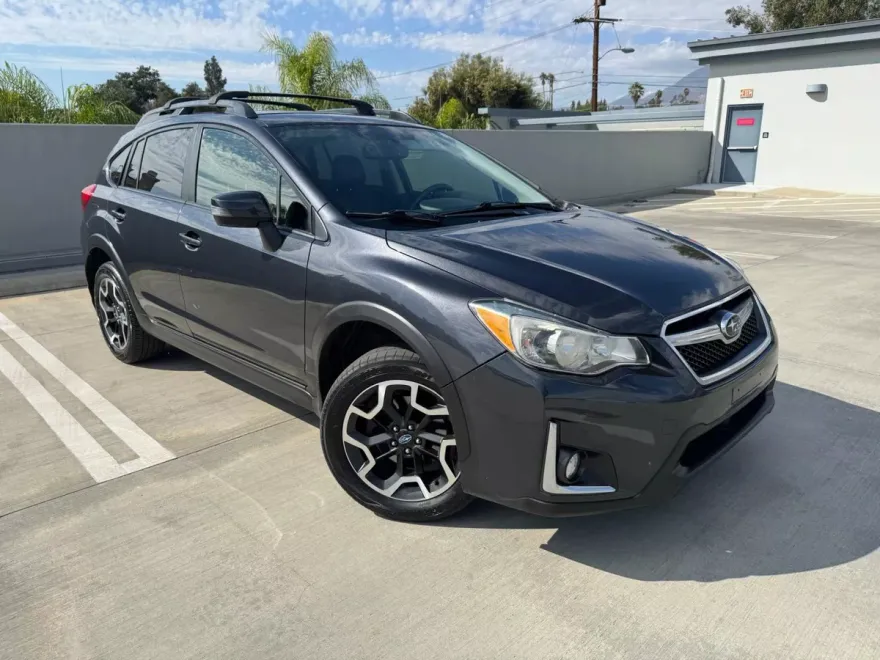 2016 Subaru Crosstrek 2.0i Limited Sport photo 1