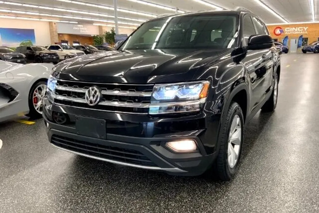 2018 Volkswagen Atlas SE photo 1