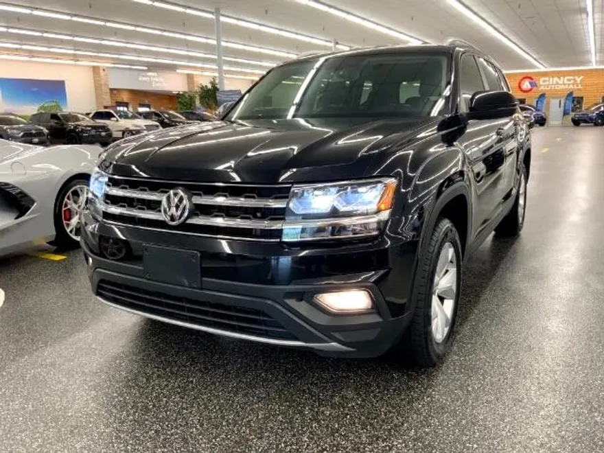 2018 Volkswagen Atlas SE photo 1