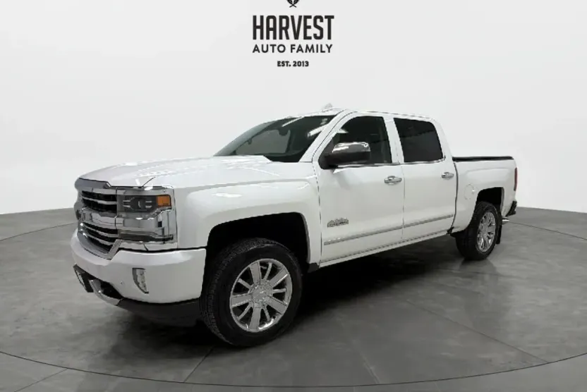 2017 Chevrolet Silverado 1500 High Country photo 1