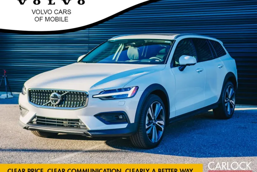 2025 Volvo V60 Cross Country B5 Plus photo 1