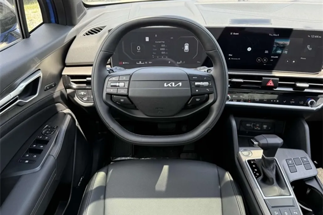 2026 Kia Sportage X-Line photo 1