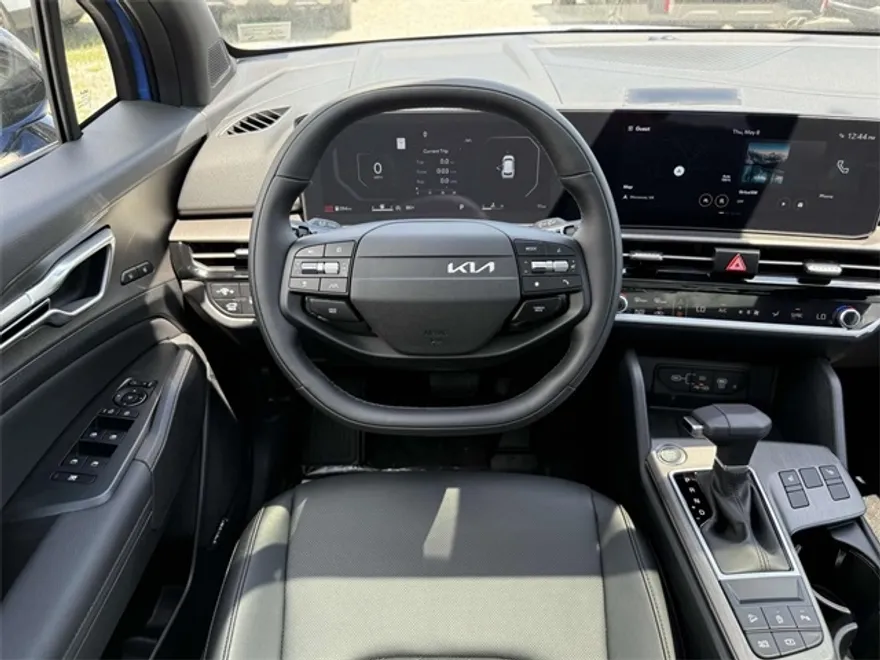 2026 Kia Sportage X-Line photo 1