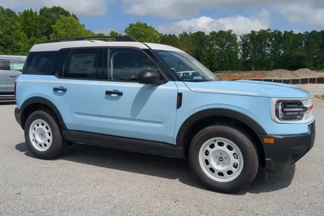 2025 Ford Bronco Sport Heritage photo 1