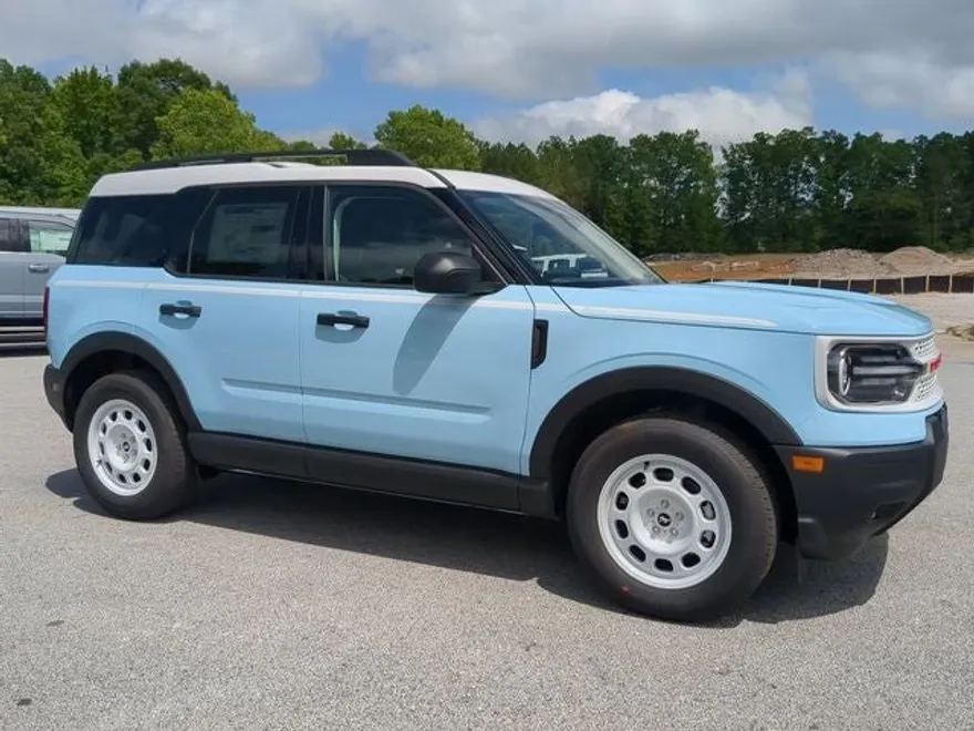 2025 Ford Bronco Sport Heritage photo 1