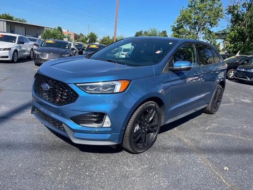 2020 Ford Edge ST photo 1
