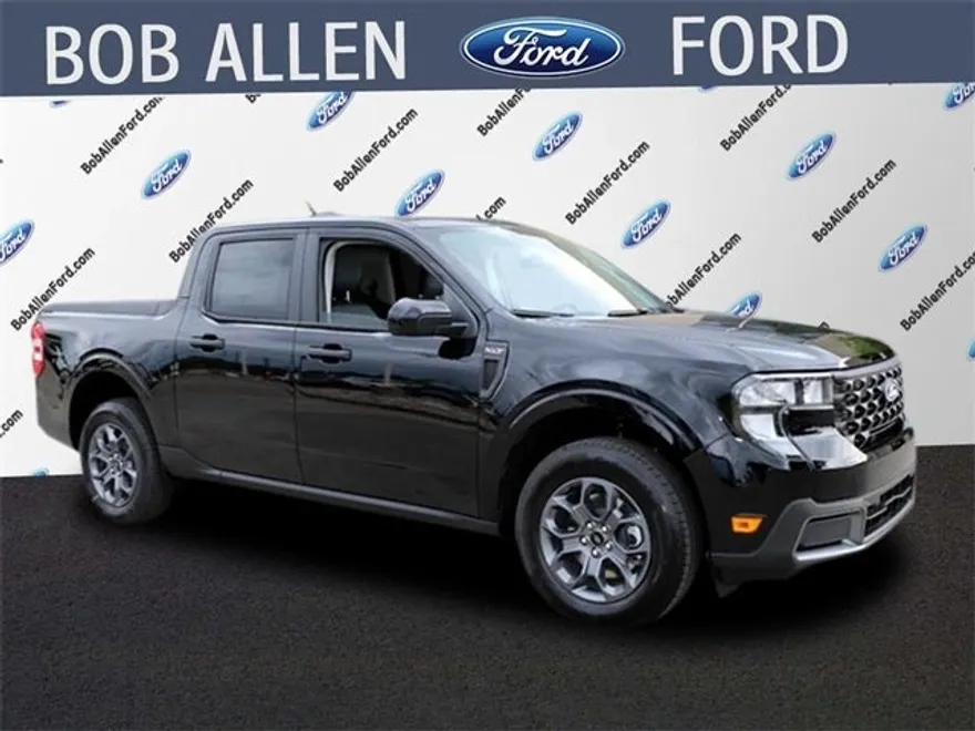 2025 Ford Maverick XLT photo 1
