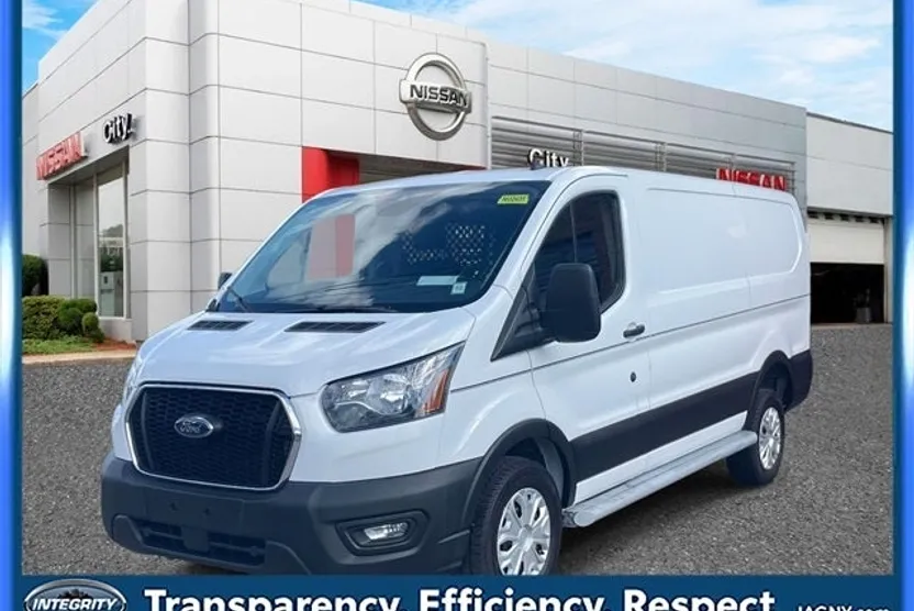 2023 Ford Transit photo 1