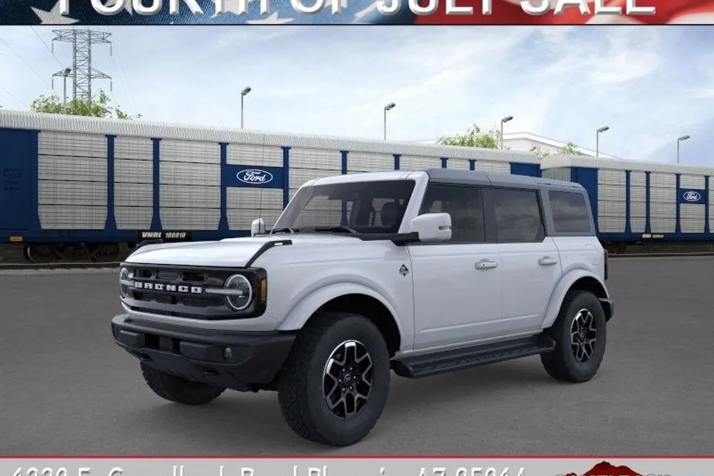2025 Ford Bronco Outer Banks photo 1