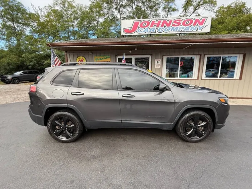 2019 Jeep Cherokee Latitude photo 1