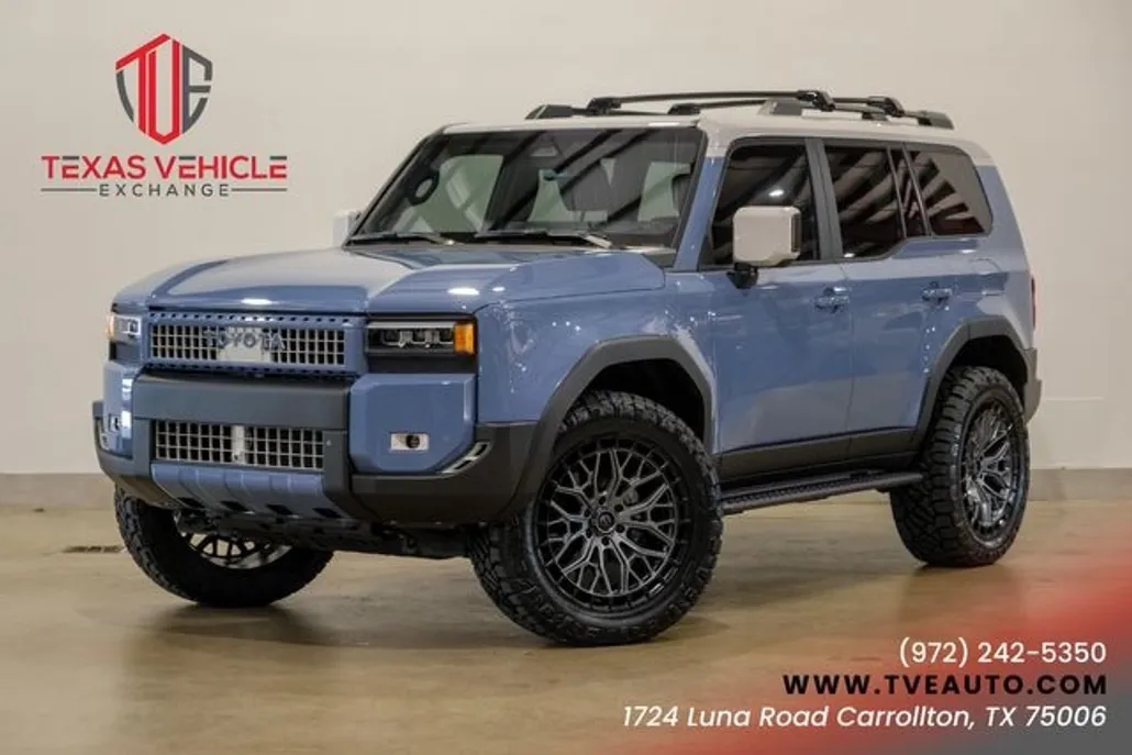 2025 Toyota Land Cruiser Premium photo 1