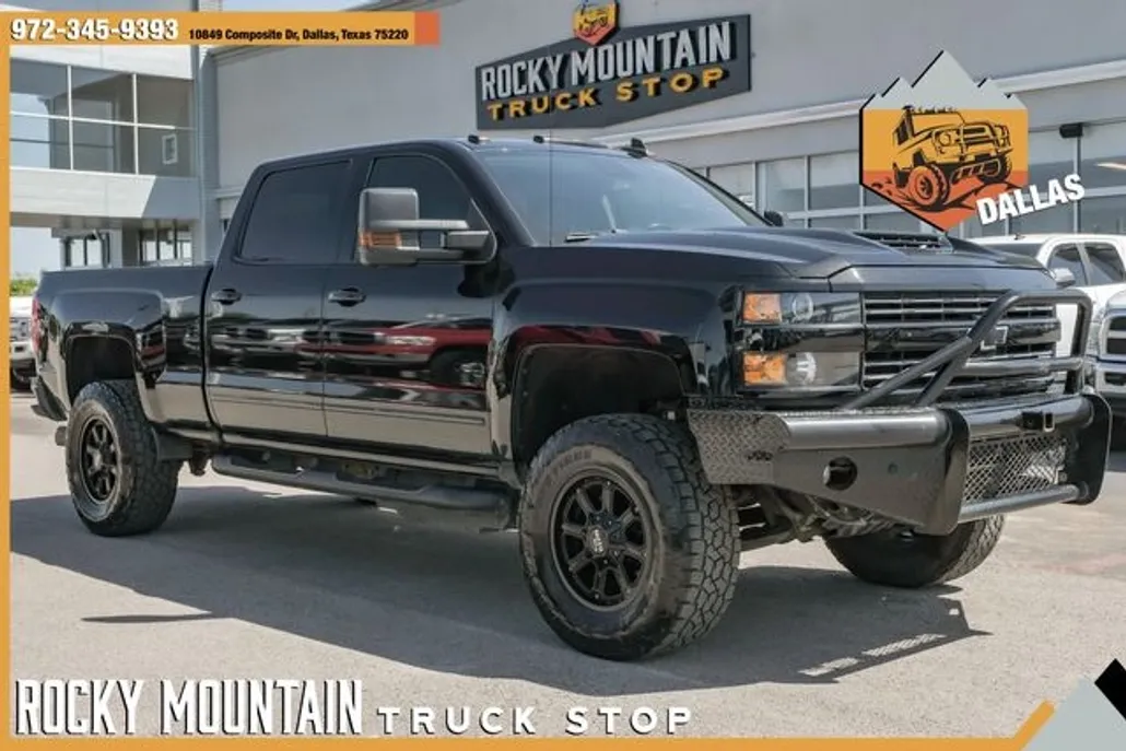 2019 Chevrolet Silverado 2500HD LTZ Z71 Midnight Edition photo 1
