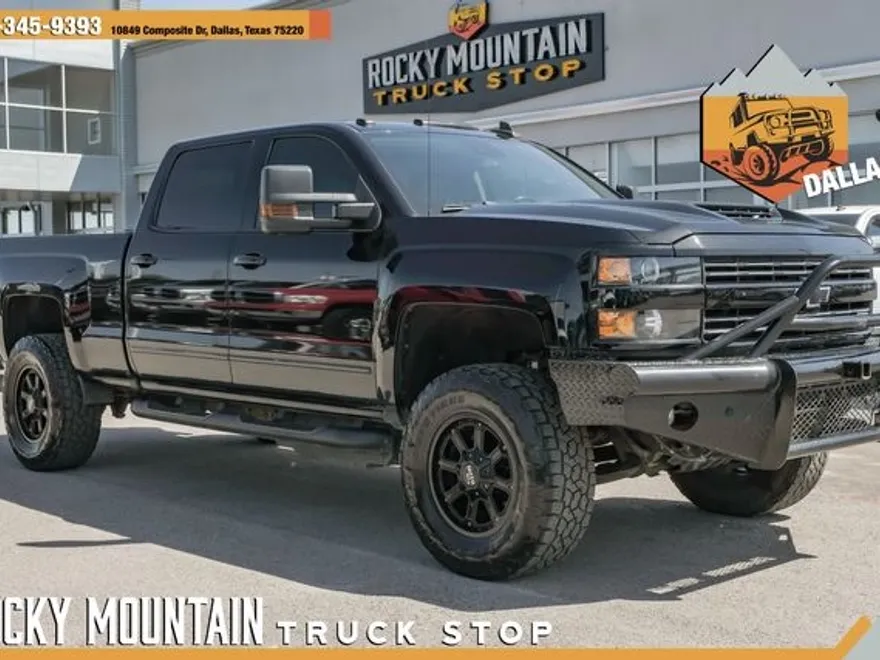 2019 Chevrolet Silverado 2500HD LTZ Z71 Midnight Edition photo 1